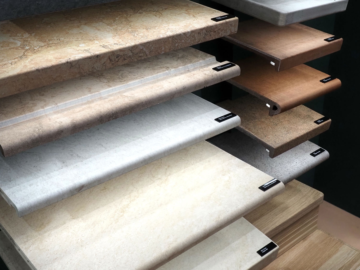 Gresmanc Group deslumbra en Cersaie 2025 con su visión innovadora de la cerámica extrusionada peldaños ceramica sostenible antibacteriana gresmanc cersaie 2025