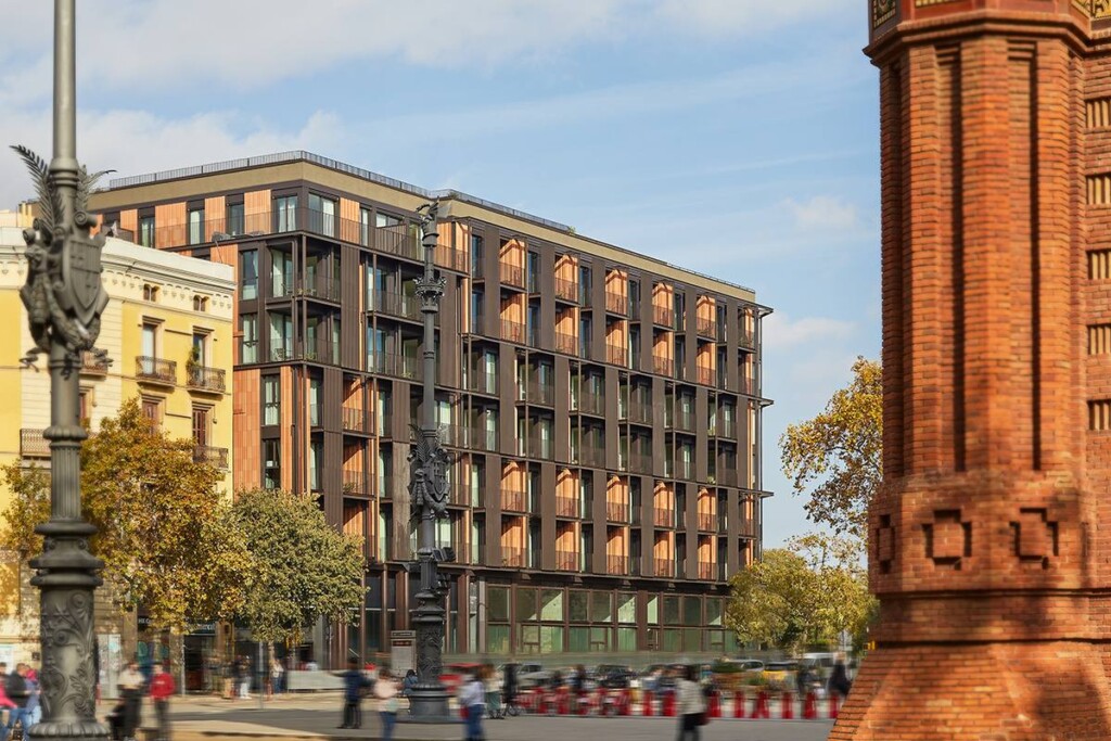Gresmanc Group, un año más en REBUILD: fachada ventilada cerámica creada desde el profundo respeto al medioambiente 02 ArcTriomf