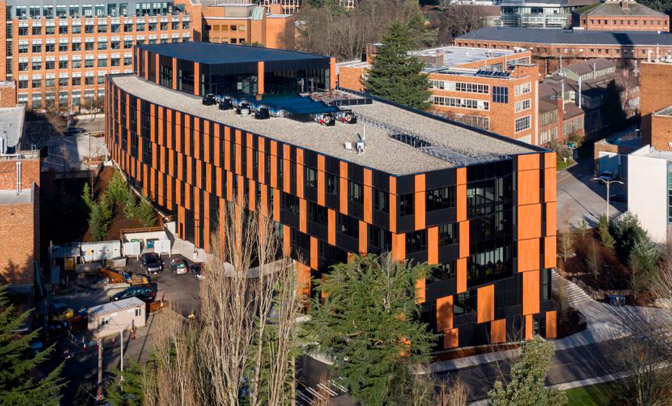 Gresmanc Group, un año más en REBUILD: fachada ventilada cerámica creada desde el profundo respeto al medioambiente 04favemanc gates center 1