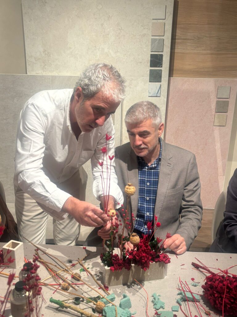 Encuentro con medios sobre diseño matérico y arquitectura sostenible Encuentro 26 nov 10