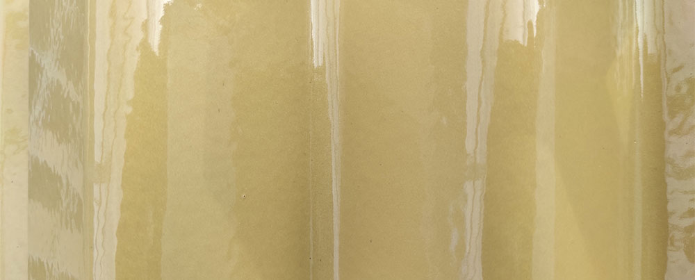 F096 Yellow super glossy