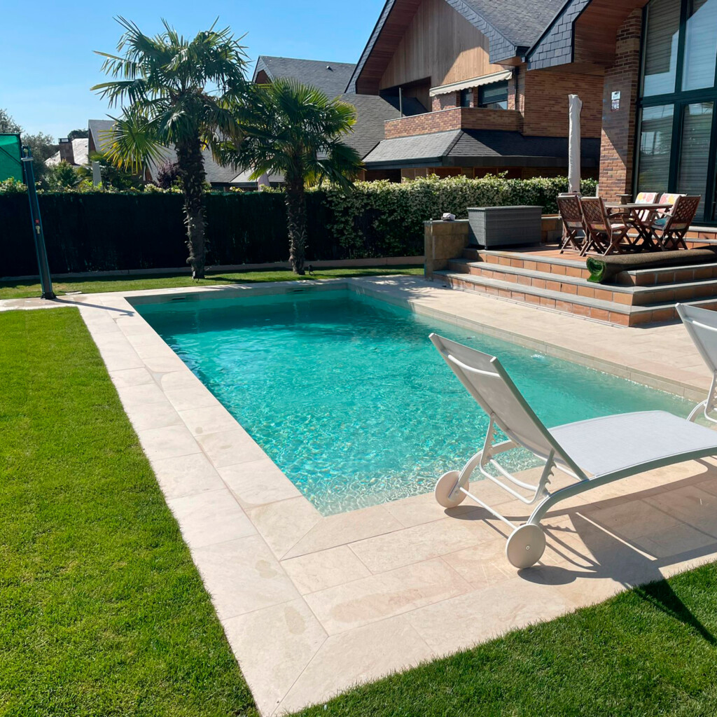 PISCINA SANELA WHITE STONE 2024