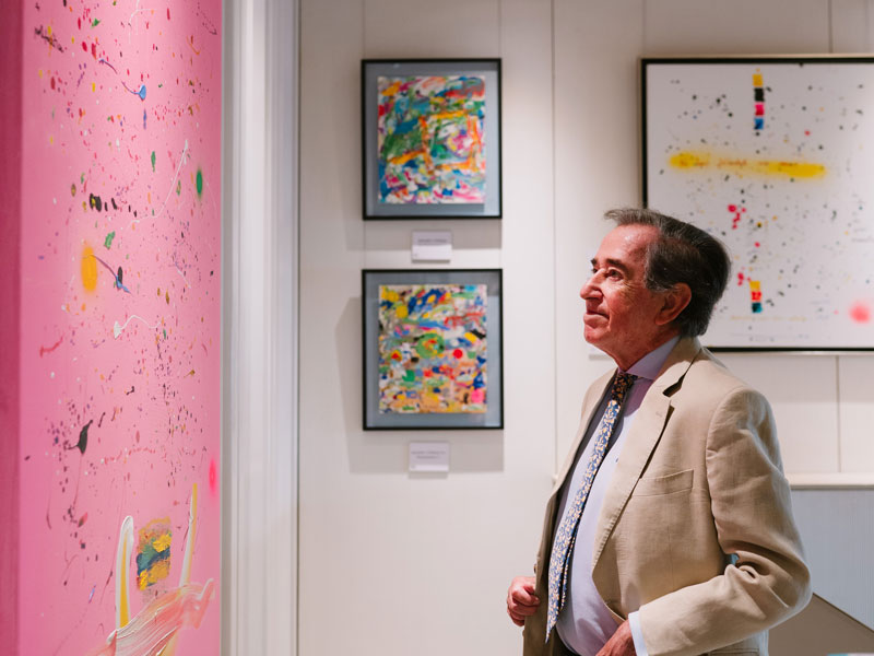 Coloquio sobre "Color, materia y psique" en el showroom de Gresmanc Group baja coloquio dr enrique rojas gresmanc