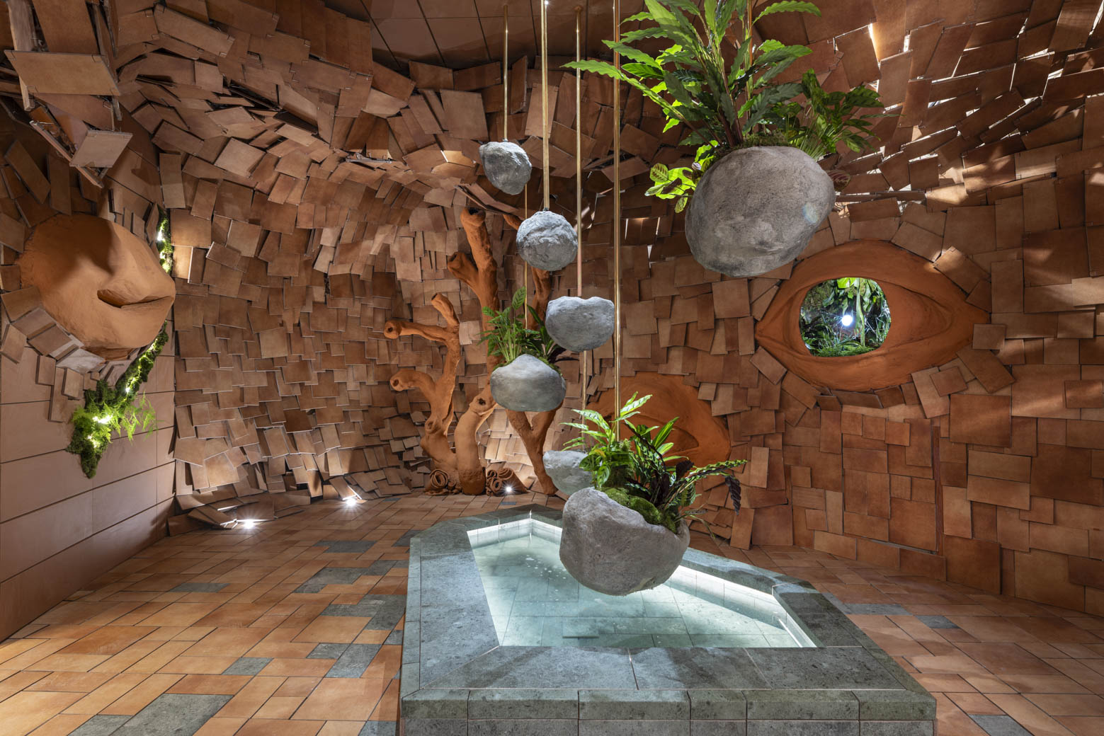el espacio de gresmanc group en casa decor ha sido diseñado por el paisajista fran cisneros