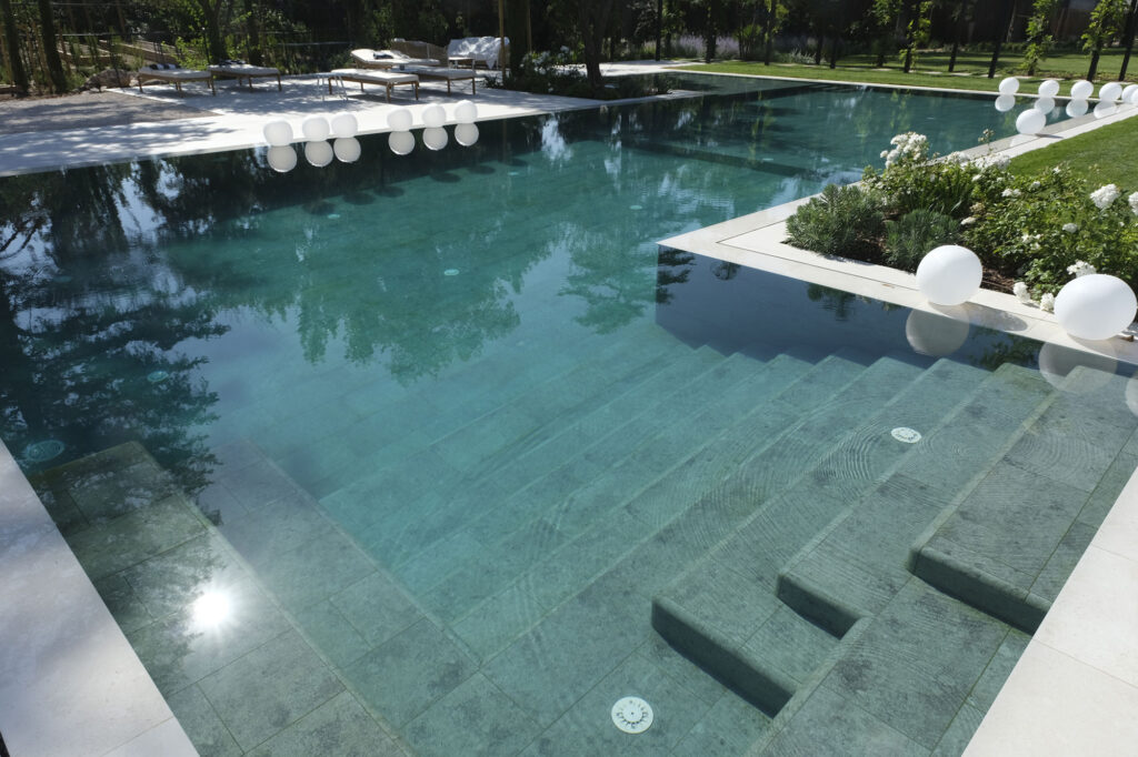 Piscina Paradise Bali. Madrid Piscina paradise bali mixpaisaje 2