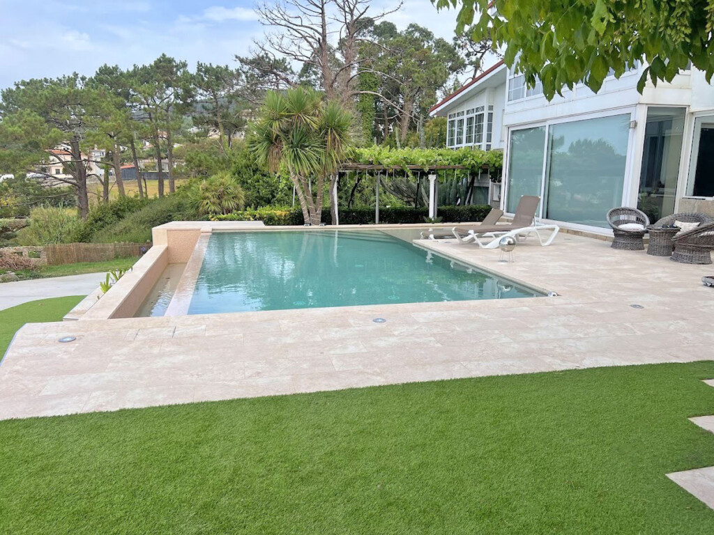 Piscina Corinto Beige. Nigrán. planetransparente nigran 02