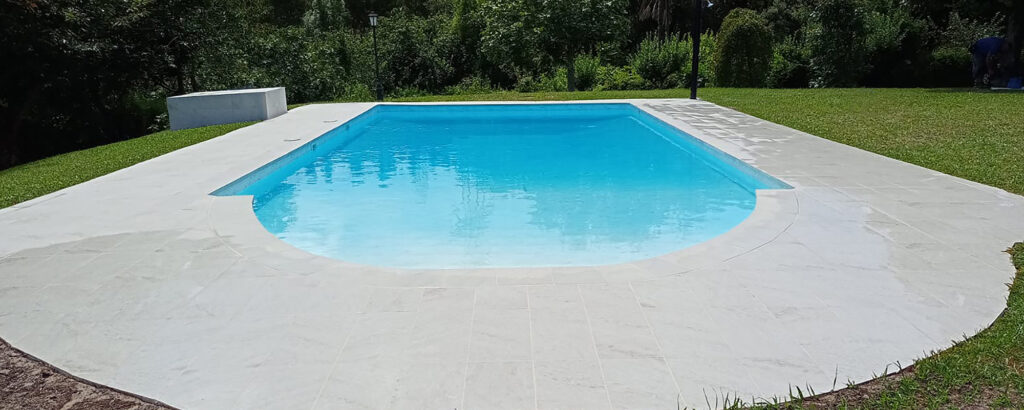 Rehabilitación de piscinas White stone redonda 2